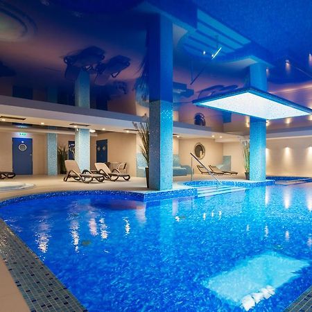 Hotel Szafir Jastrzębia Góra エクステリア 写真