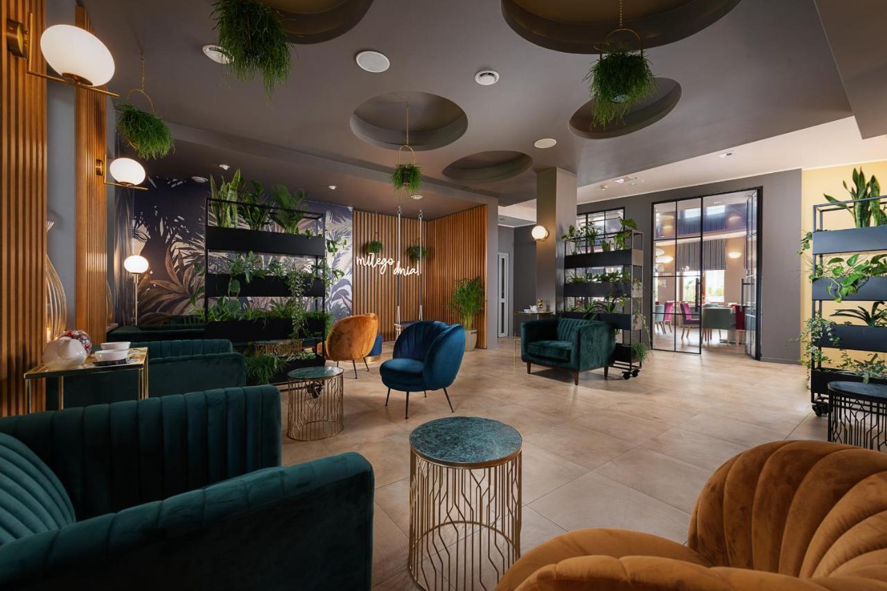 Hotel Szafir Jastrzębia Góra エクステリア 写真