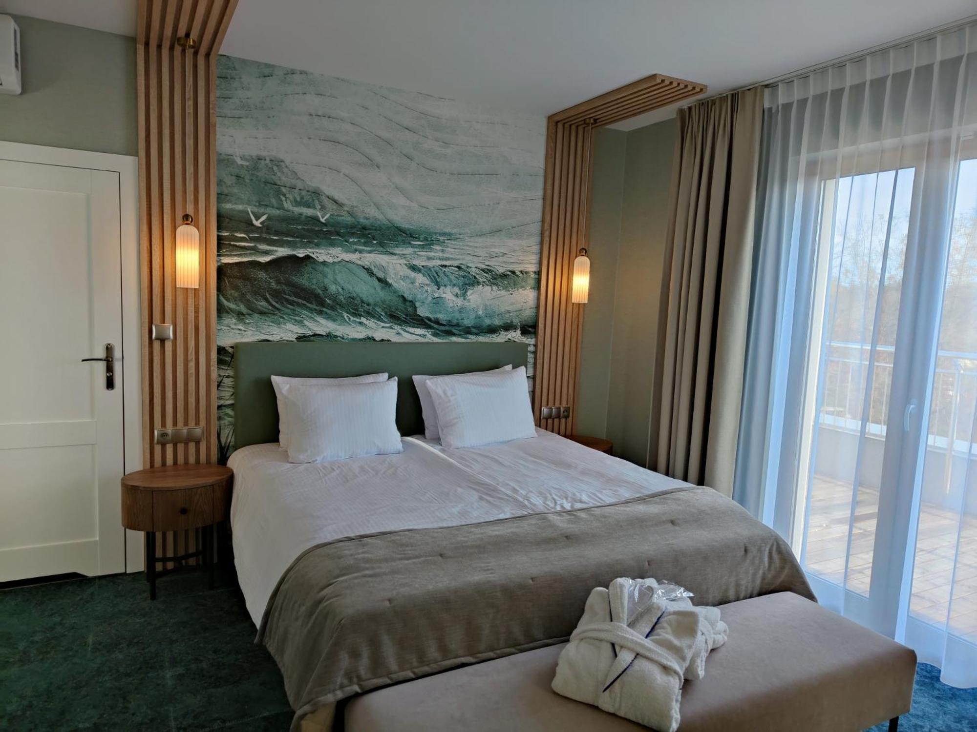 Hotel Szafir Jastrzębia Góra エクステリア 写真