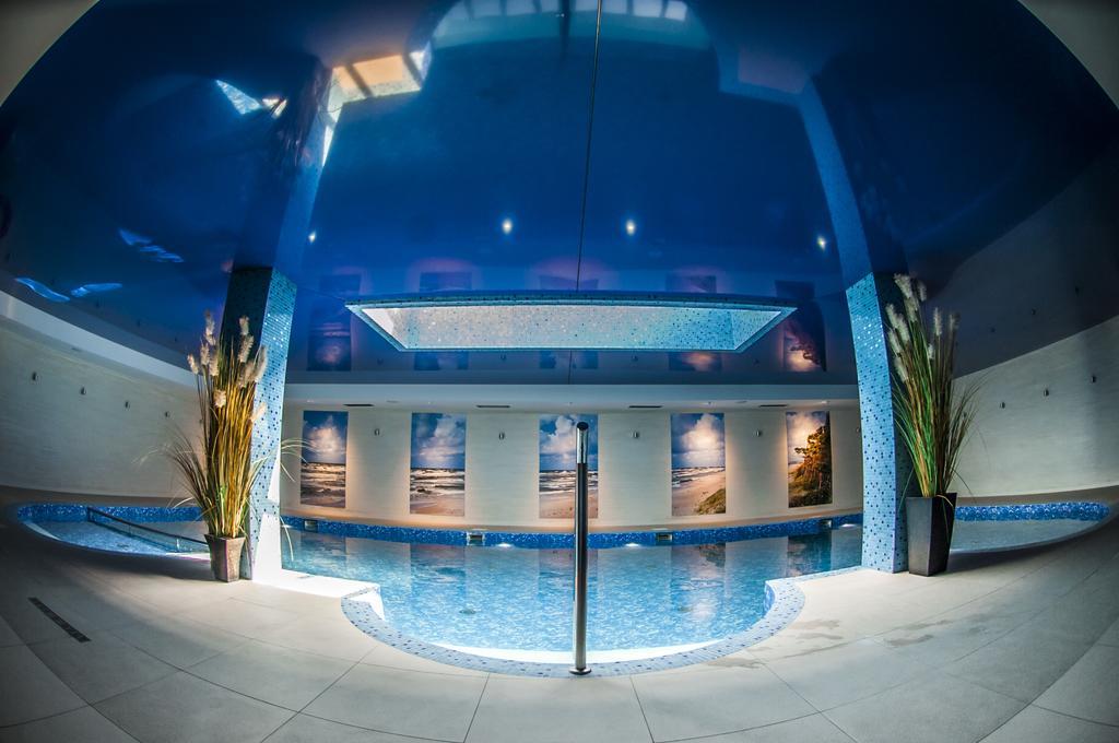 Hotel Szafir Jastrzębia Góra エクステリア 写真