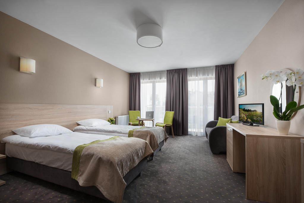 Hotel Szafir Jastrzębia Góra エクステリア 写真